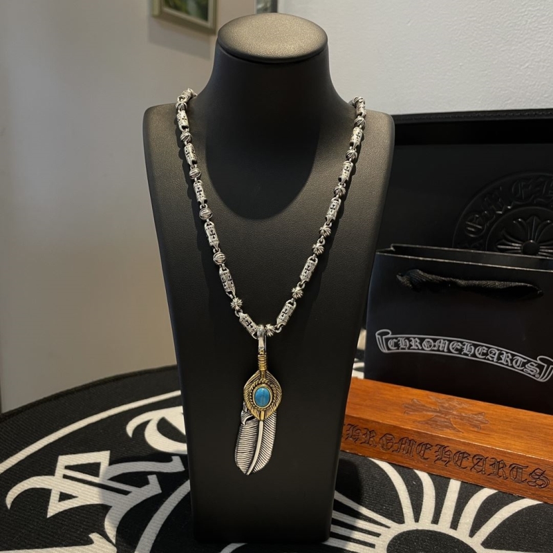 Ch**me He**ts necklaces